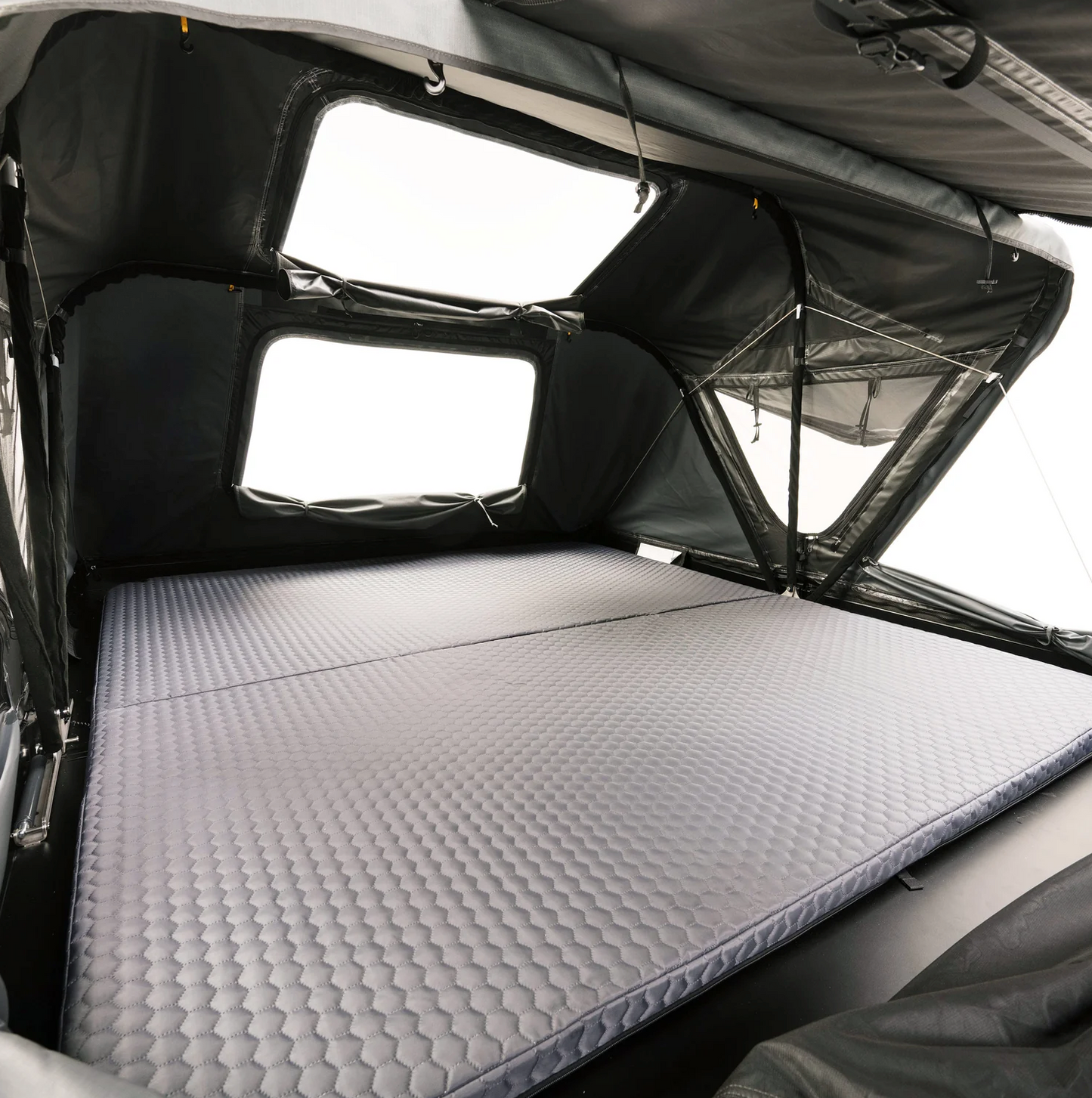 Roof Space 4 Dachzelt 205x200 Matratze Hartschale 89kg für 4 Personen