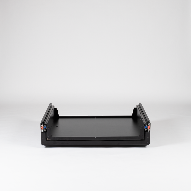https://cdn.shopify.com/s/files/1/0861/6053/9973/files/squiq-traveler-compact-kofferraumauszug-einfach-alltagstauglich.png?v=1765291652