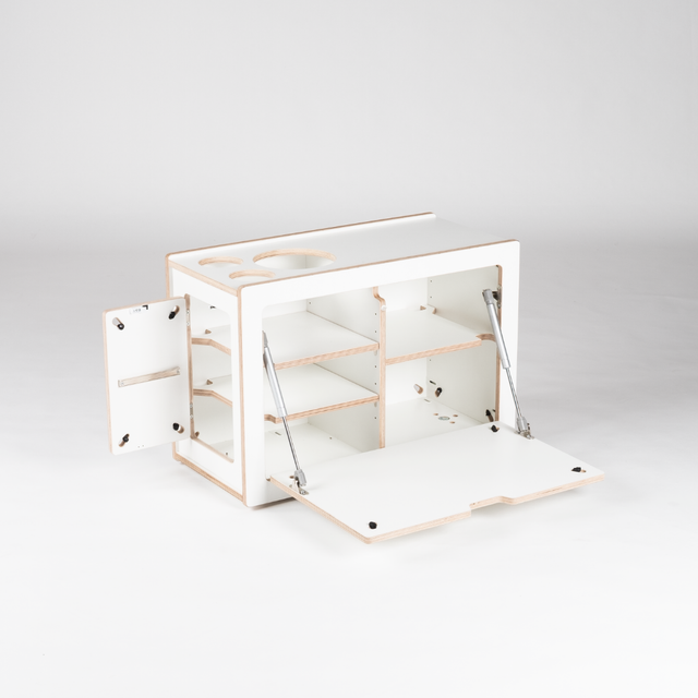 https://cdn.shopify.com/s/files/1/0861/6053/9973/files/squiq-traveler-regular-campingbox-rechts-offen.png?v=1765291656