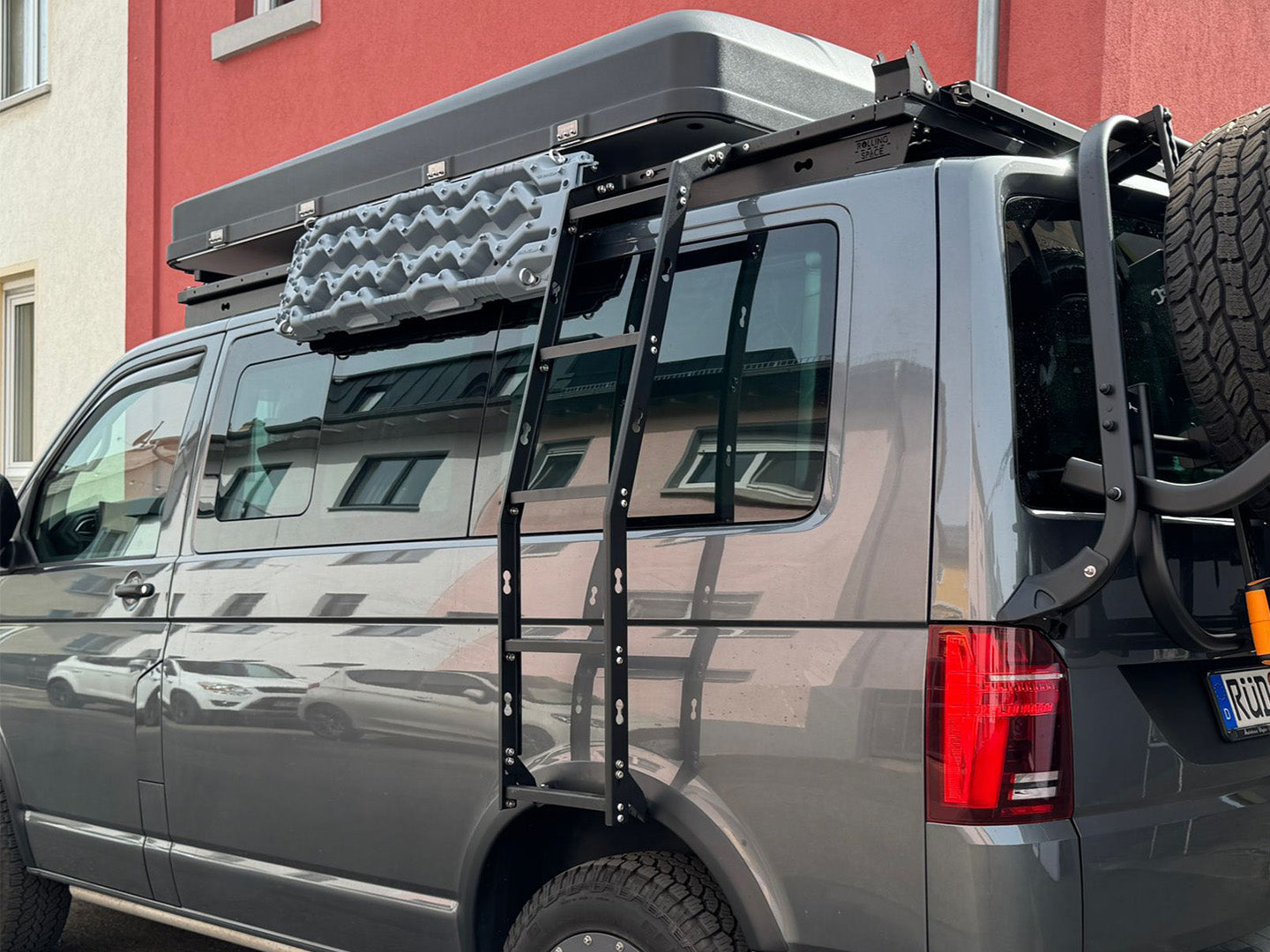 VW T5 T6 T6.1 Seitenleiter | SpaceClimb Rolling-Space