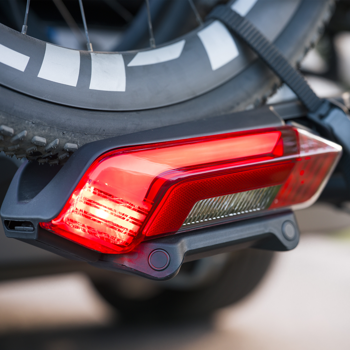 Thule Epos klappbarer Fahrradträger für die Anhängerkupplung