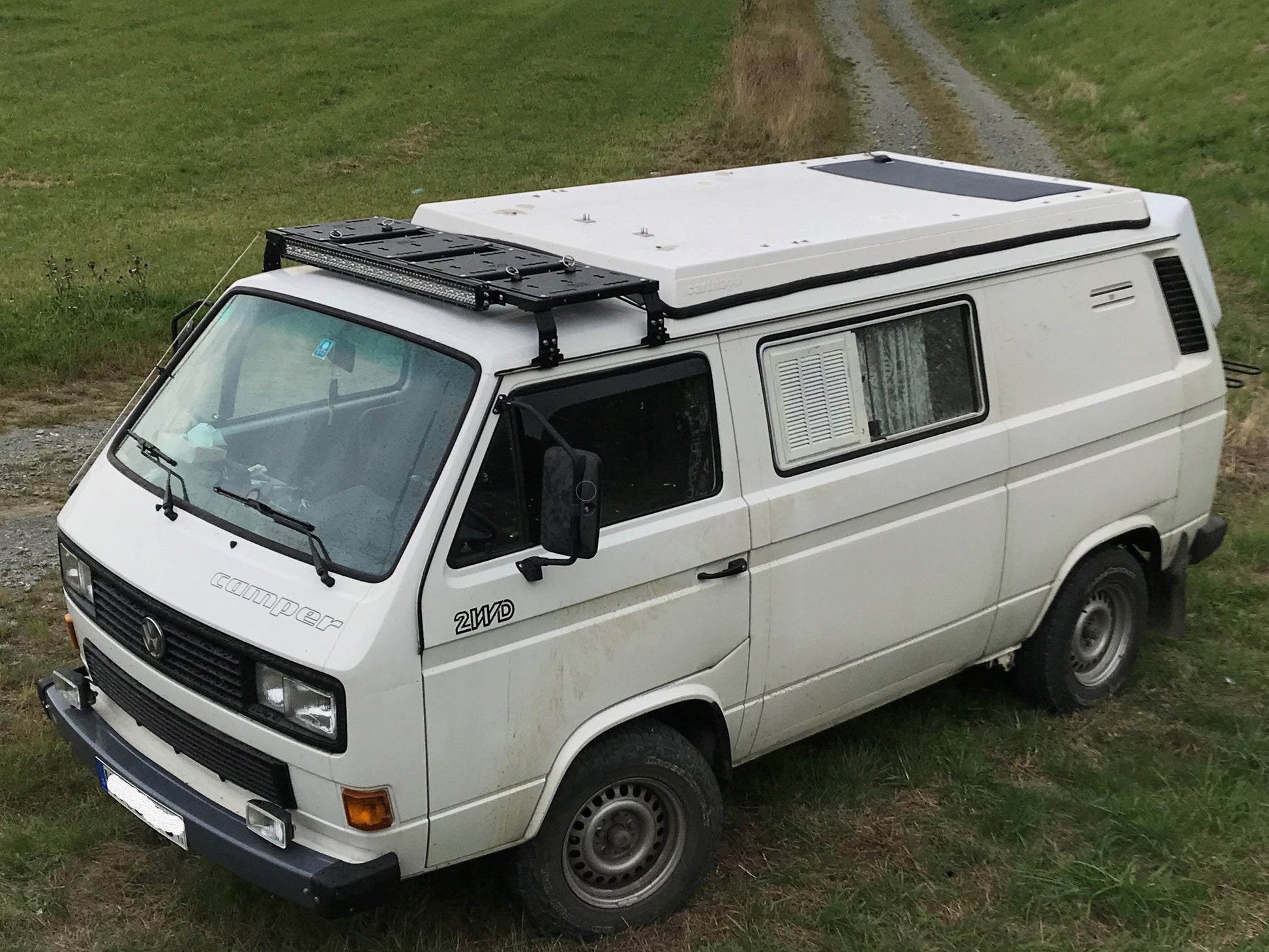 VW T3 Dachträger vor Aufstelldach / Funkbrücke - SpaceRack modular | ultraflach | robust Rolling-Space