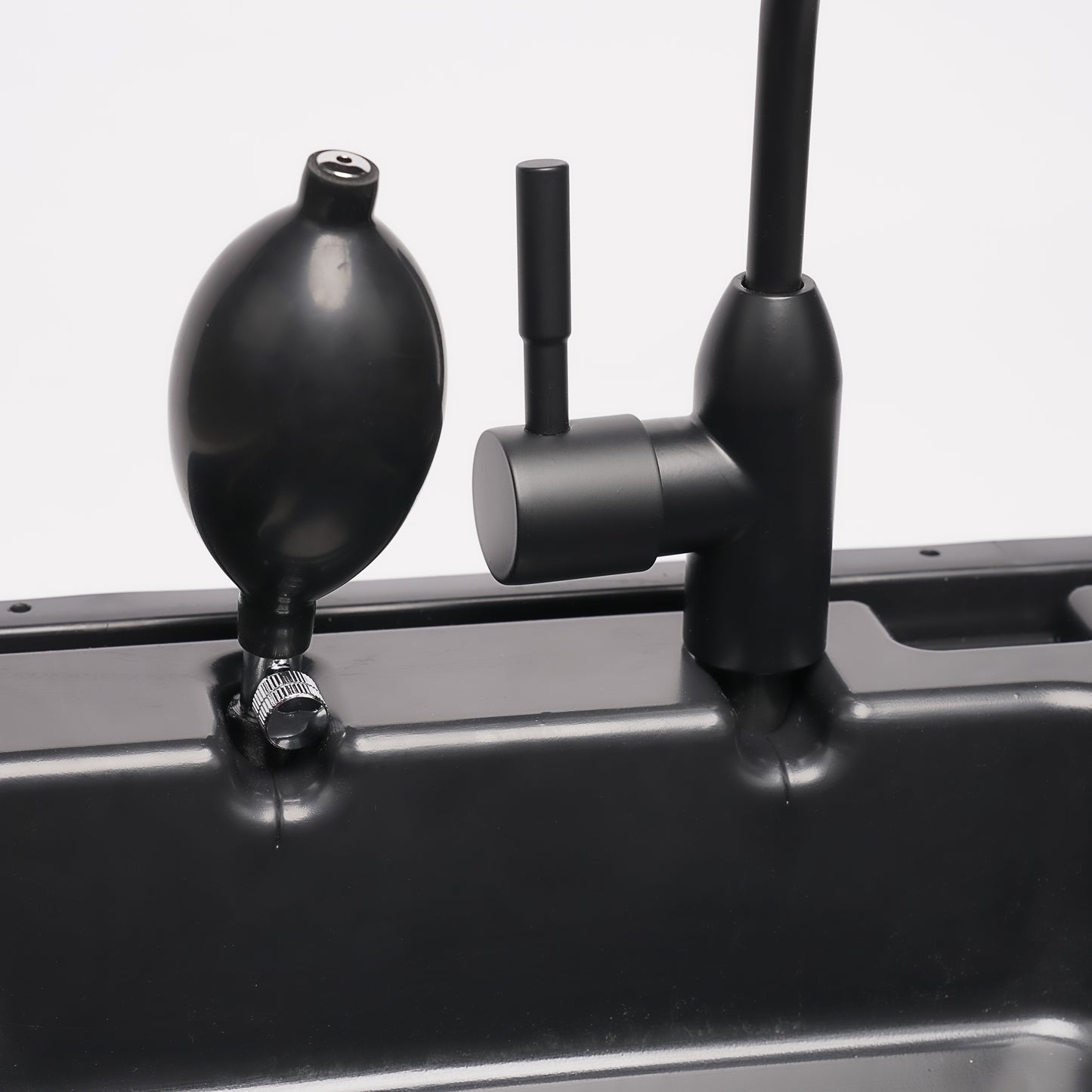 BOXIO Wash - mobiles Waschbecken Eurobox ohne Strom