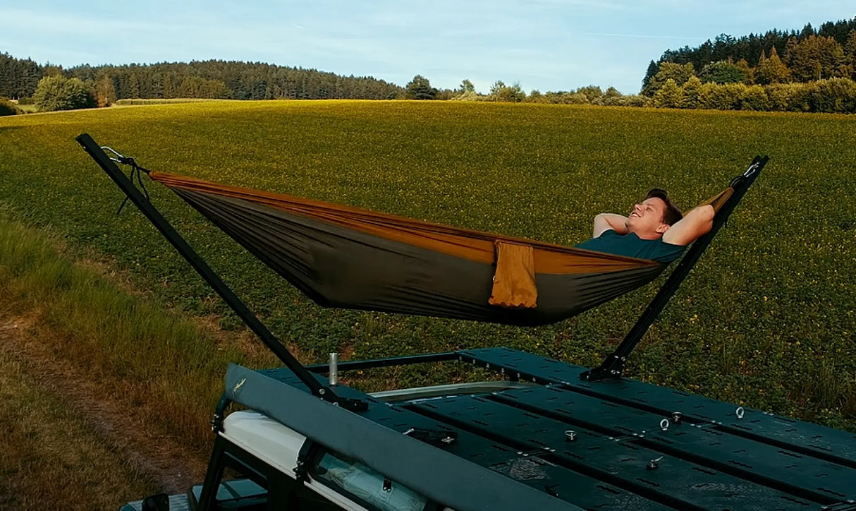 Hängemattenhalter für Dachträger - passt für Rolling Space, Rhino Rack, Frontrunner, SpaceMock, Nuten profil N8, Nutenschiene und andere Rolling Space
