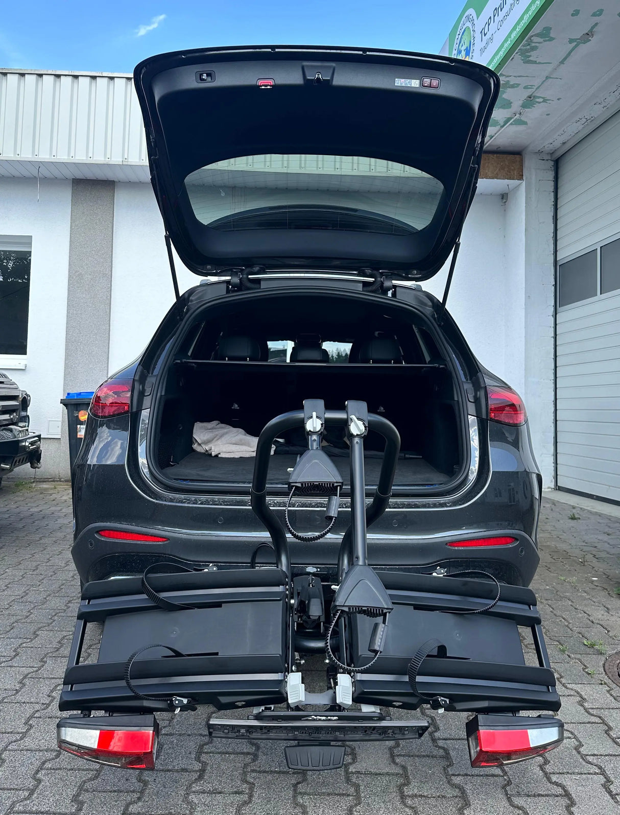 Atera GENIO PRO ADVANCED Fahrradträger AHK abklappbar 2-ER 022785 black Edition Bus, Transporter etc Atera