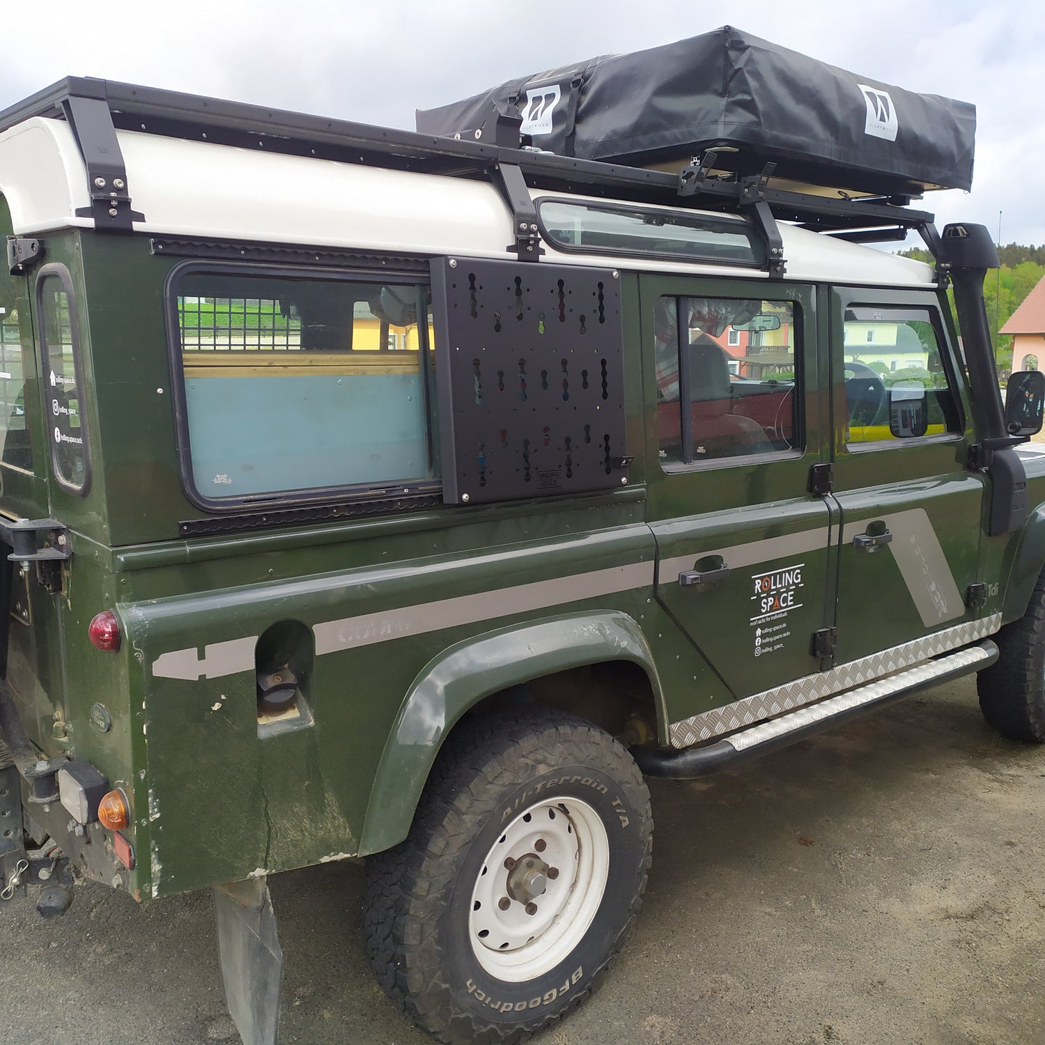 SideRack Defender Seitentragesystem - Single - ohne Airline Schienen Rolling-Space