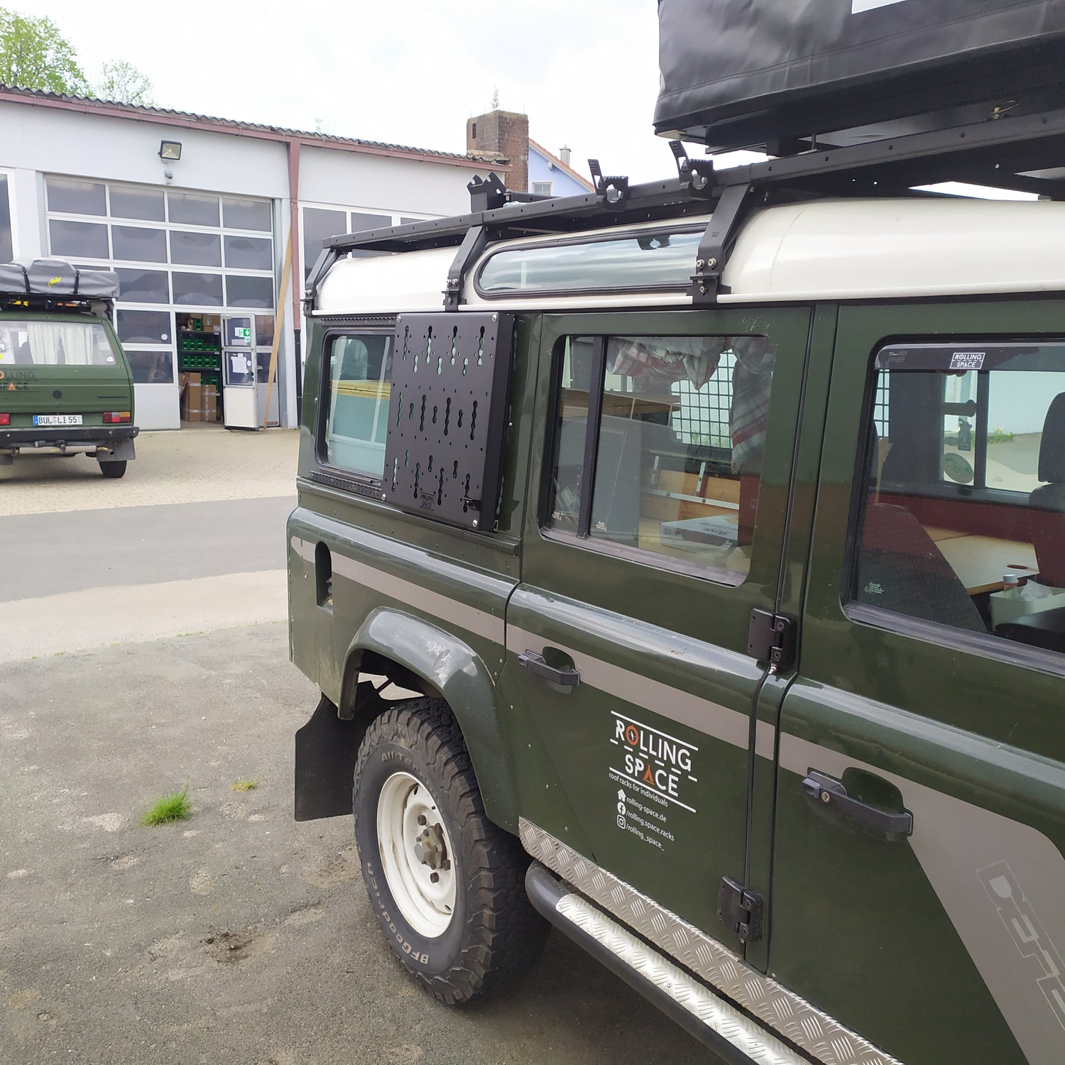 SideRack Defender Seitentragesystem - Single - ohne Airline Schienen Rolling-Space