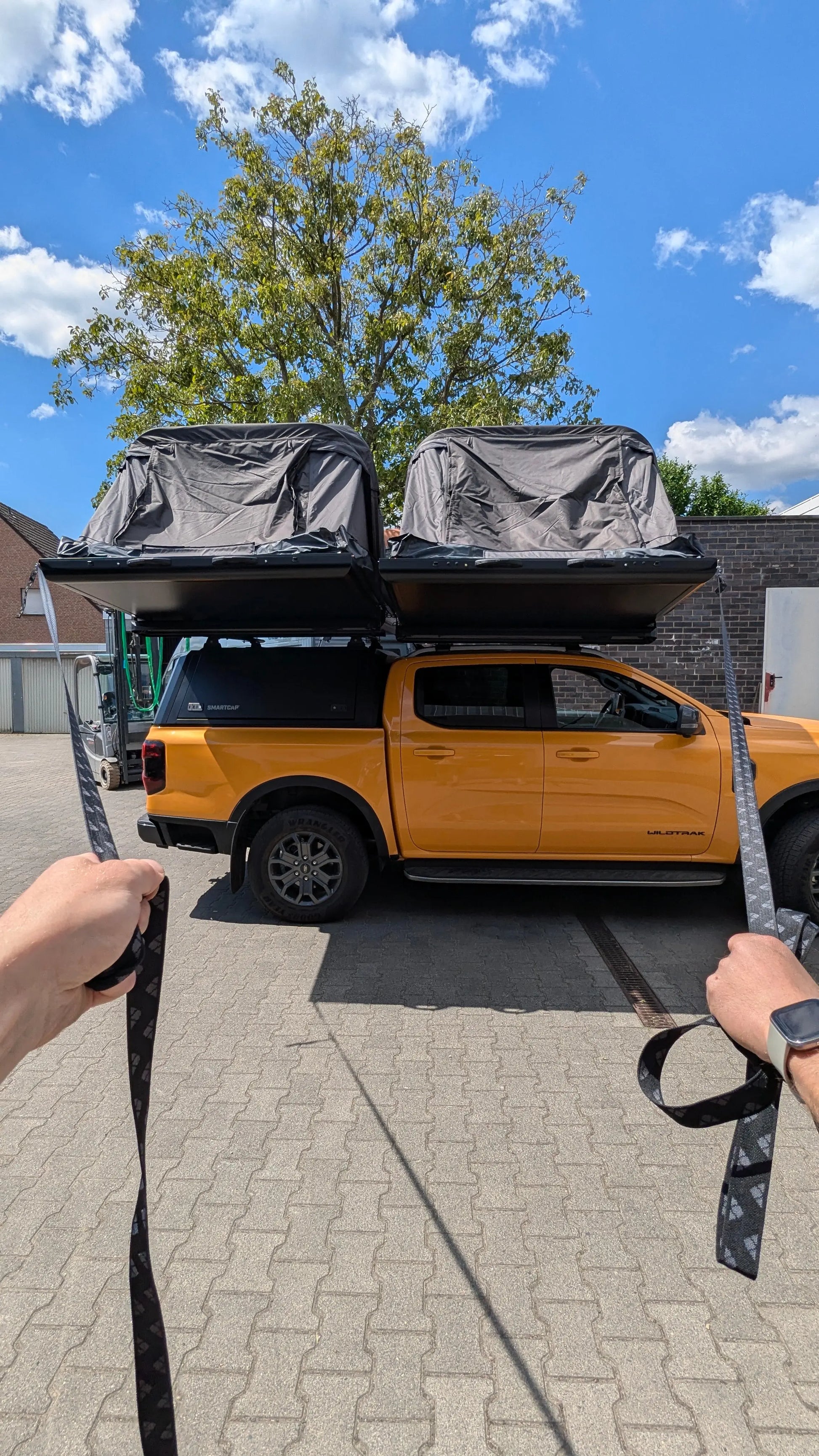 dachzelt 2x2m Roof Space 2 -mieten 2025 Hartschale hochwertig 67kg zwei Personen Münster – CamperMacherei