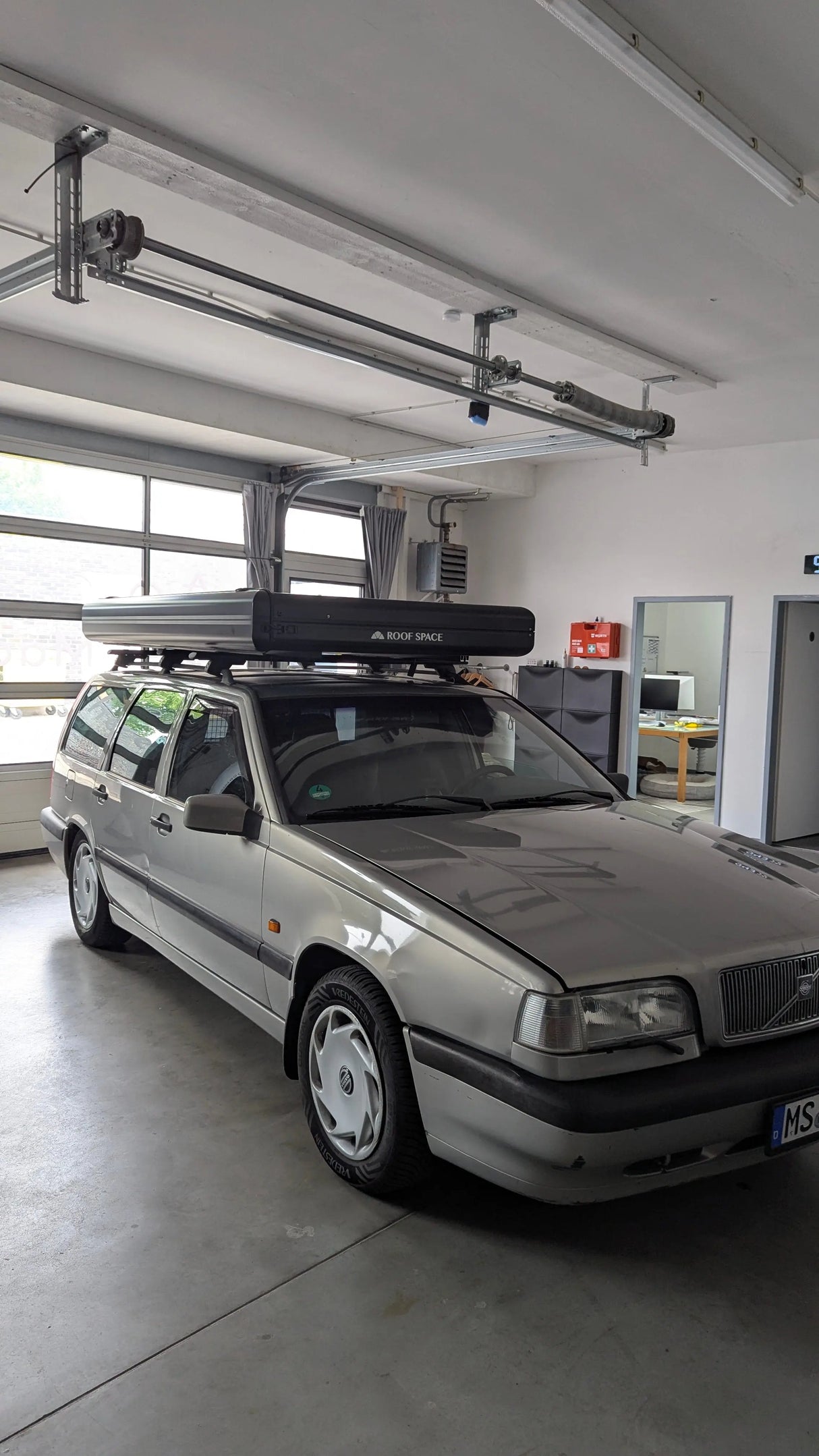 Roof Space 4 Dachzelt 205x200 Matratze Hartschale 89kg für 4 Personen Roof Space