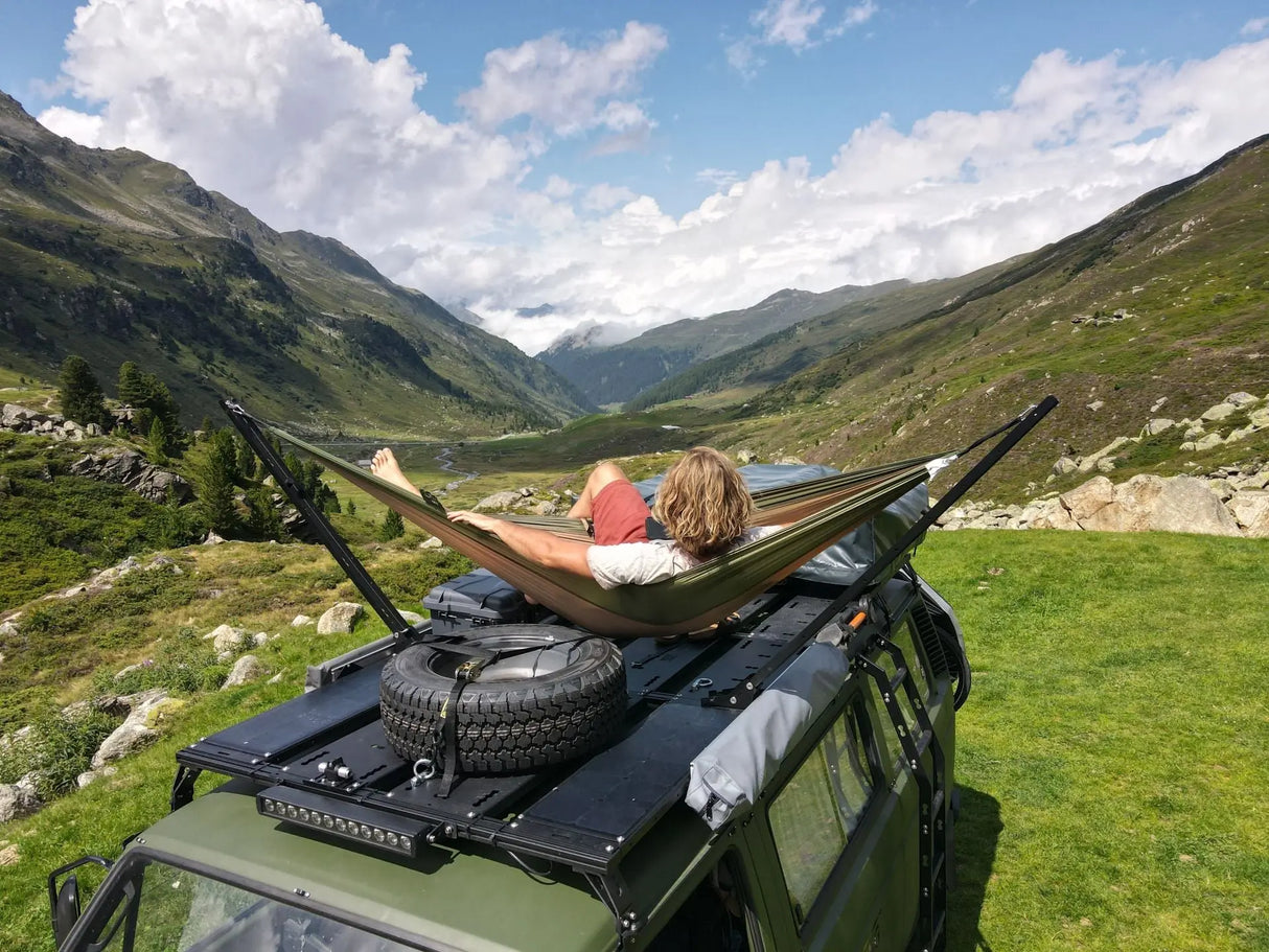 Hängemattenhalter für Dachträger - passt für Rolling Space, Rhino Rack, Frontrunner, SpaceMock, Nuten profil N8, Nutenschiene und andere Rolling Space