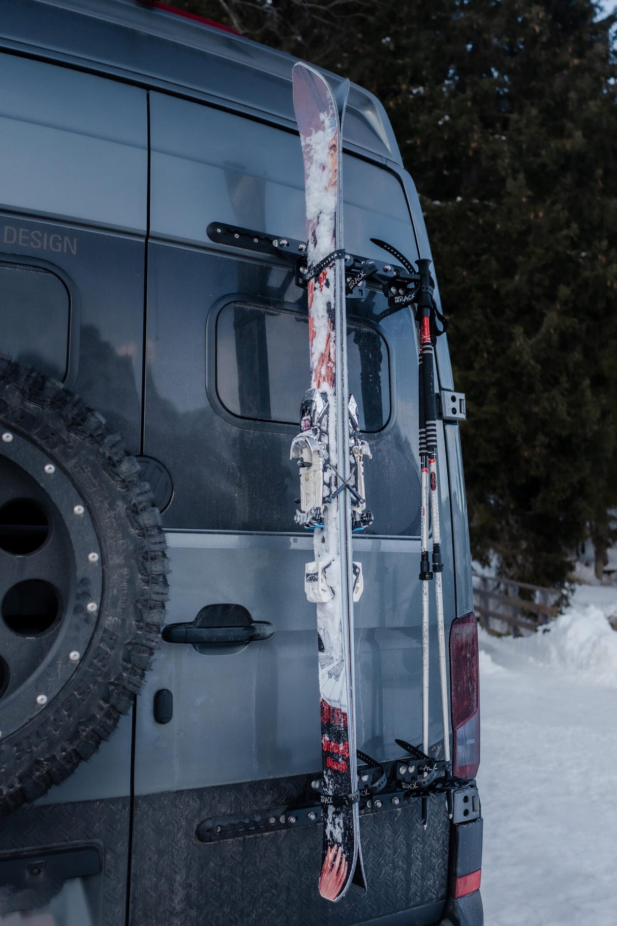 https://pushcomponents.com/wp-content/uploads/2023/11/Push-Racks-winter-road-trip_YDE-Media-6.jpg