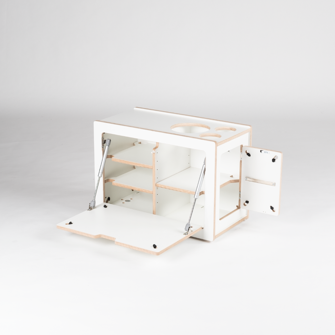 https://cdn.shopify.com/s/files/1/0861/6053/9973/files/squiq-traveler-compact-campingbox-links-offen.png?v=1752209751