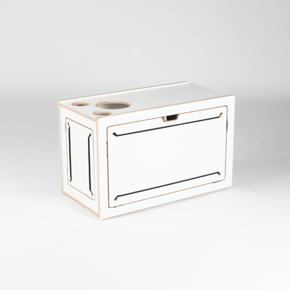 https://cdn.shopify.com/s/files/1/0861/6053/9973/files/squiq-traveler-max-campingbox-rechts-geschlossen.png?v=1753362601