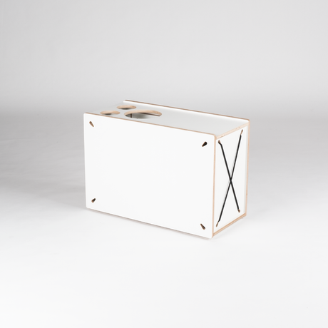 https://cdn.shopify.com/s/files/1/0861/6053/9973/files/squiq-traveler-regular-campingbox-links-hinten.png?v=1752209751